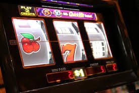 Live roulette wheel in HD at jp168 studio
